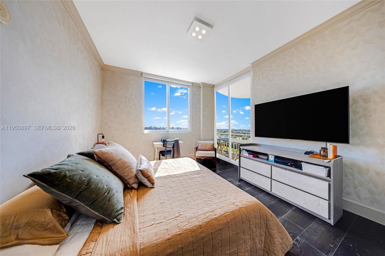 1745 E Hallandale Beach Blvd, Unit 2407W, Hallandale Beach, FL 33009 Photo
