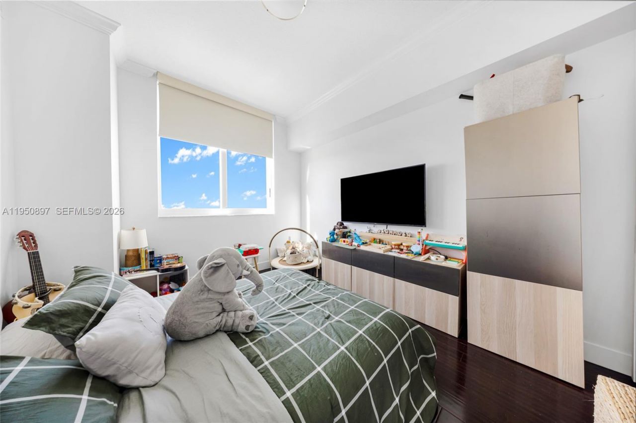 1745 E Hallandale Beach Blvd, Unit 2407W, Hallandale Beach, FL 33009 Photo
