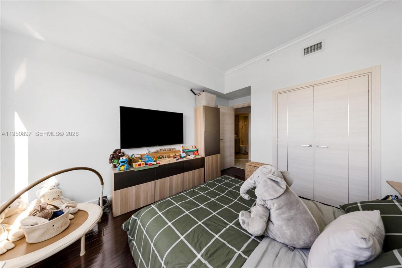 1745 E Hallandale Beach Blvd, Unit 2407W, Hallandale Beach, FL 33009 Photo