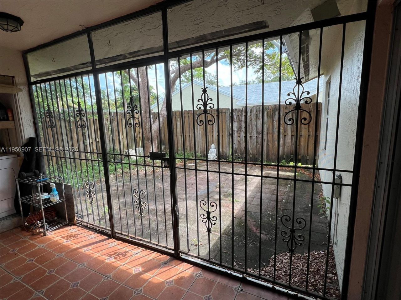 809 NE 214th Ln, Unit 2, Miami, FL 33179 Photo