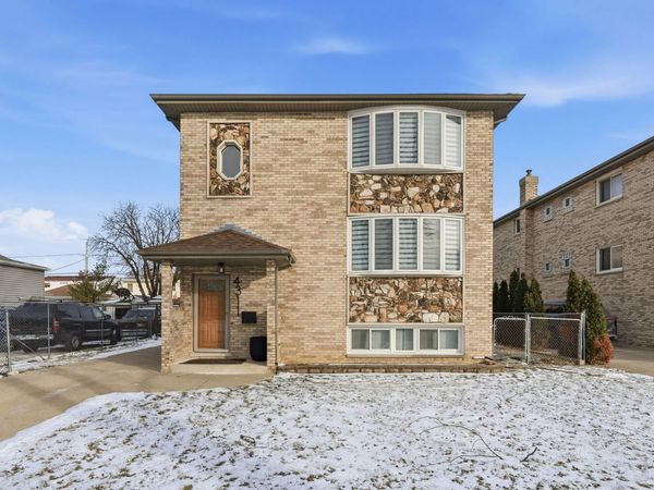 4311 N Grace Street, Unit 2, Schiller Park, IL 60176