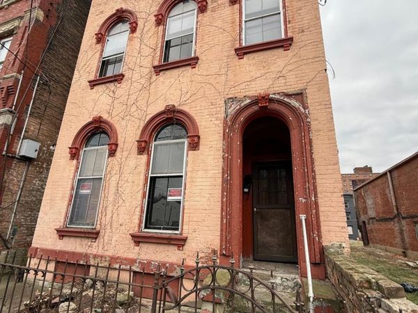 819 Findlay Street, Cincinnati, OH 45214