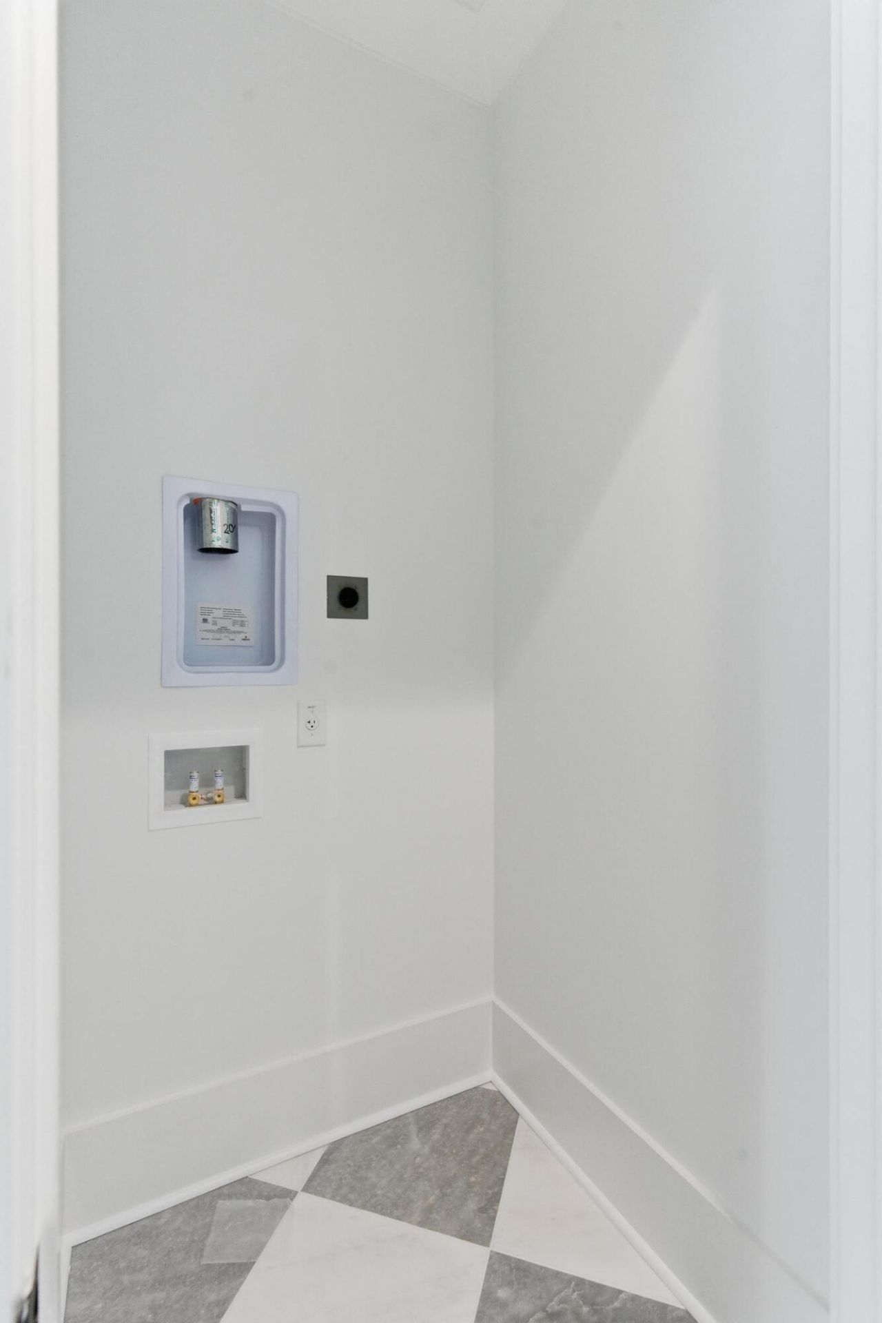 832 Mccants Drive Photo 29