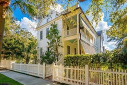 87 Secession Street photo 4