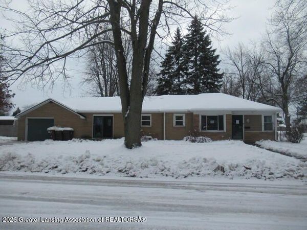 701 S Swegles Street, St. Johns, MI 48879