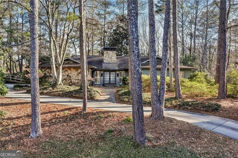 385 Stone Mill Trail, Atlanta, GA 30328 Main Photo