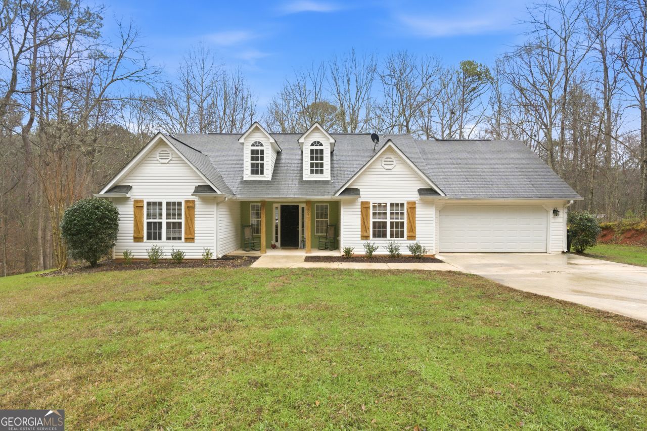 807 Hines Road, Moreland, GA 30259 Main Photo