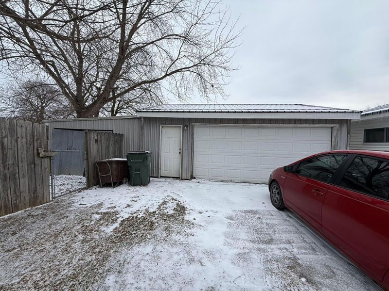 108 N High Street, Leesburg, OH 45135 Photo 3