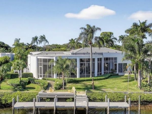 2926 Rhone Drive, Palm Beach Gardens, FL 33410