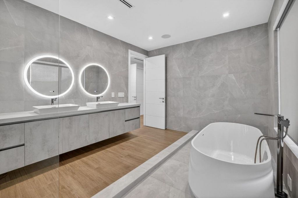 1225 NE 4th Street, Fort Lauderdale, FL 33301 Photo