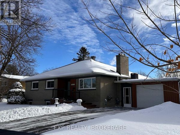 1502 Farnsworth Avenue, Ottawa, ON K1H7C3