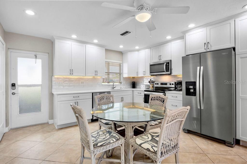 5830 Midnight Pass Road, Unit 107, Sarasota, FL 34242 Photo