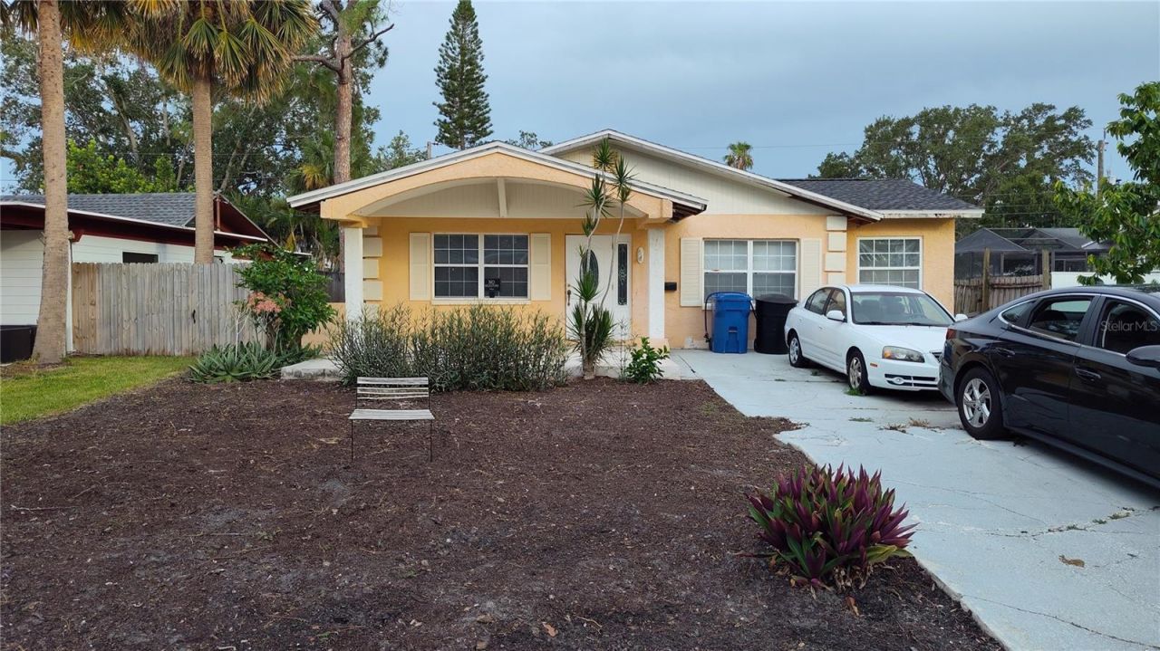 1762 Nevada Avenue Ne, Saint Petersburg, FL 33703 Main Photo
