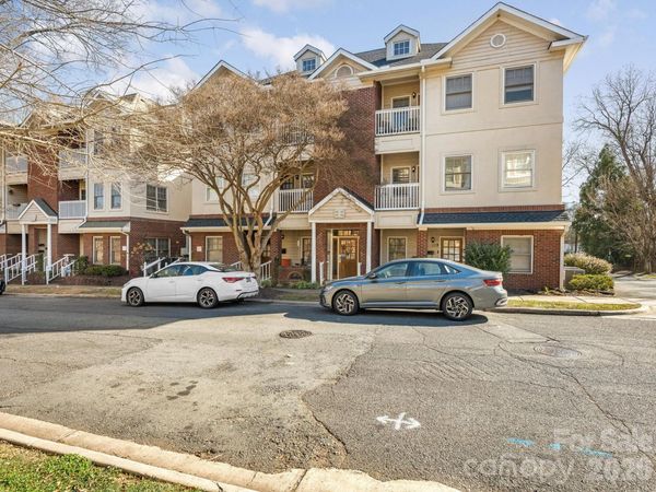 123 S Summit Avenue, Charlotte, NC 28208