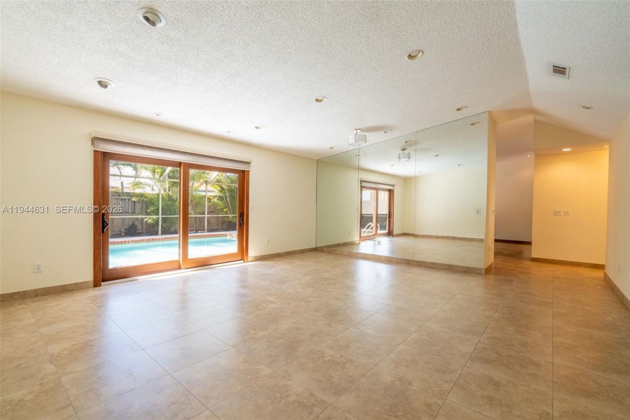 10116 SW 144th Pl, Miami, FL 33186 Photo