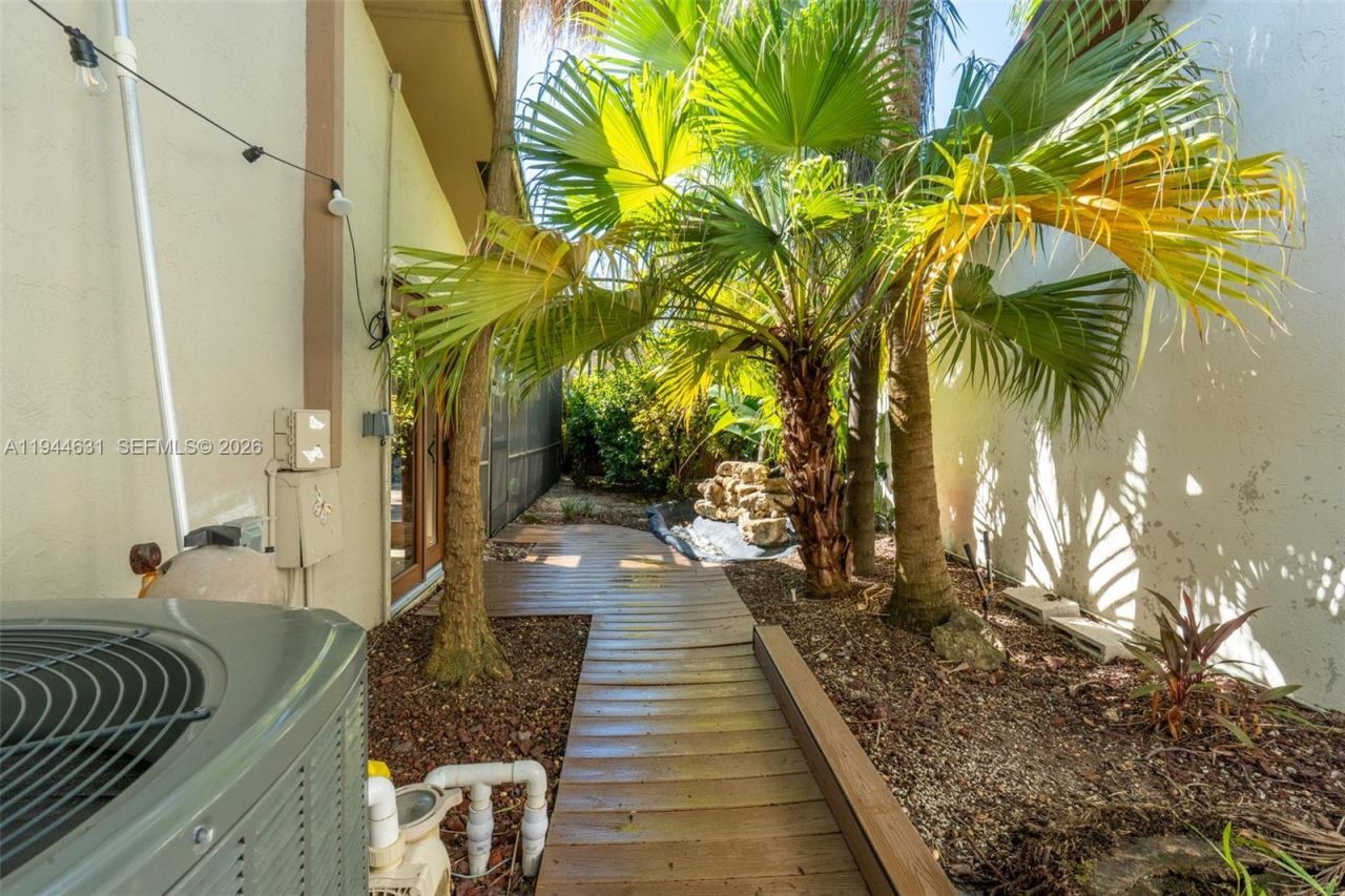 10116 SW 144th Pl, Miami, FL 33186 Photo