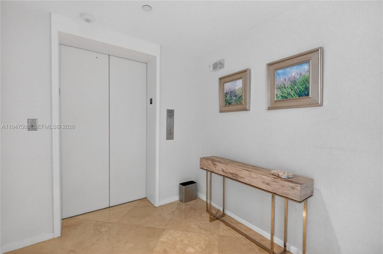 1331 Brickell Bay Dr, Unit 3811, Miami, FL 33131 Photo