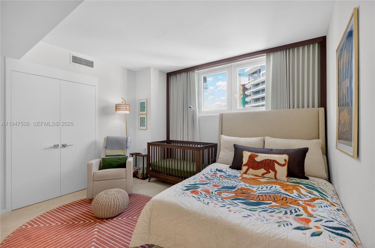 1331 Brickell Bay Dr, Unit 3811, Miami, FL 33131 Photo