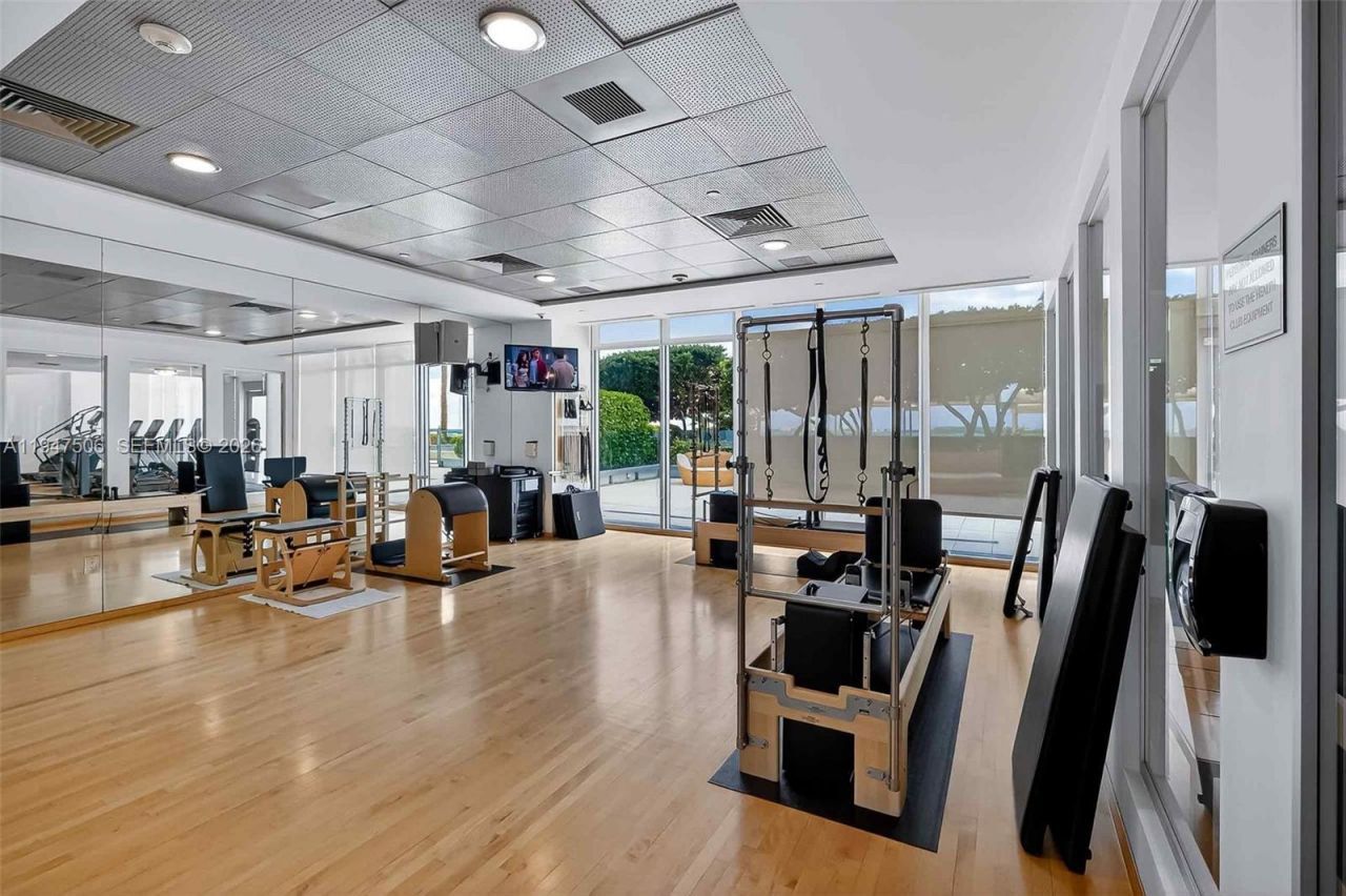 1331 Brickell Bay Dr, Unit 3811, Miami, FL 33131 Photo