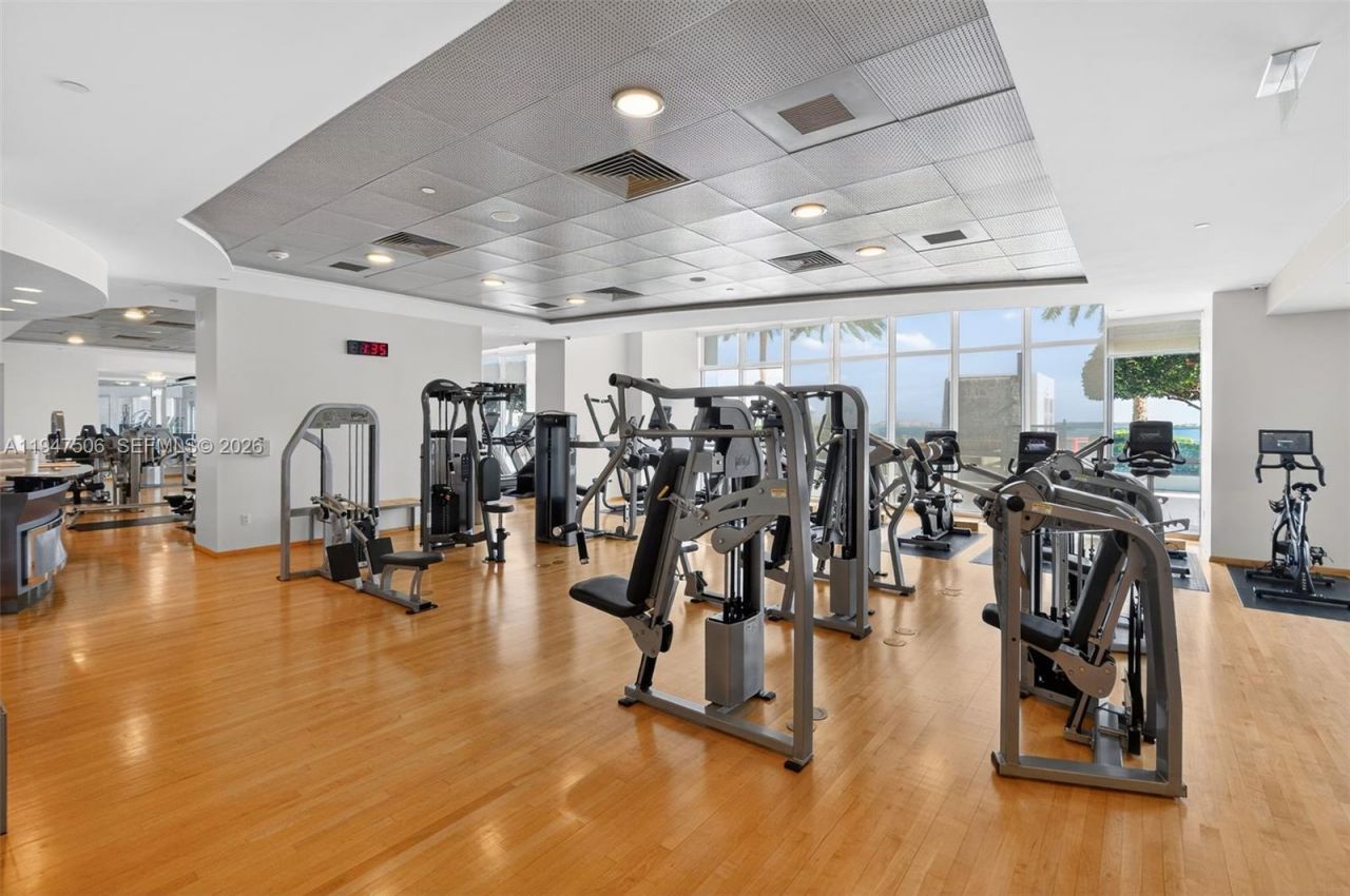 1331 Brickell Bay Dr, Unit 3811, Miami, FL 33131 Photo