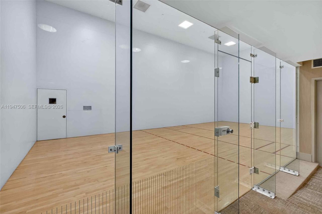 1331 Brickell Bay Dr, Unit 3811, Miami, FL 33131 Photo