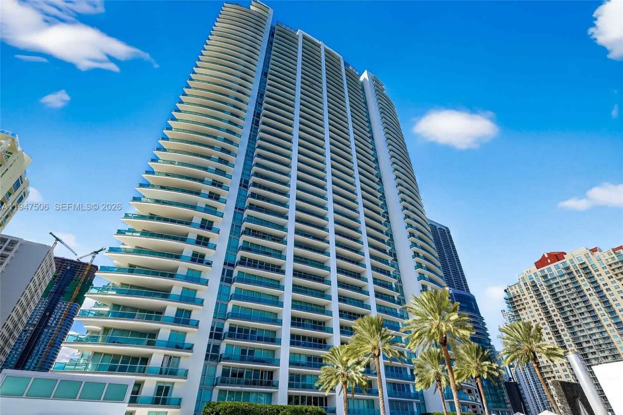 1331 Brickell Bay Dr, Unit 3811, Miami, FL 33131 Photo