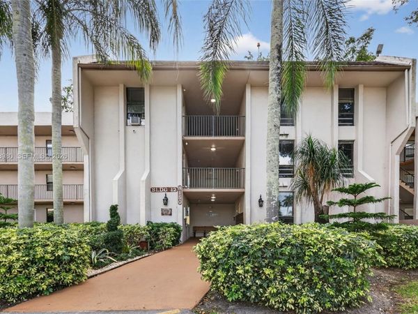 8150 W Mcnab Rd , Unit 304, Tamarac, FL 33321