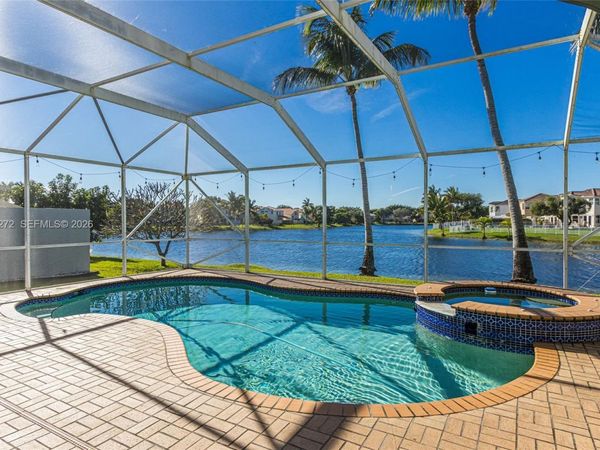 15842 NW 10th St, Pembroke Pines, FL 33028