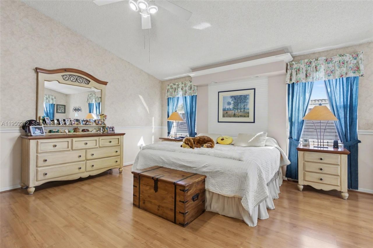 15842 NW 10th St, Pembroke Pines, FL 33028 Photo