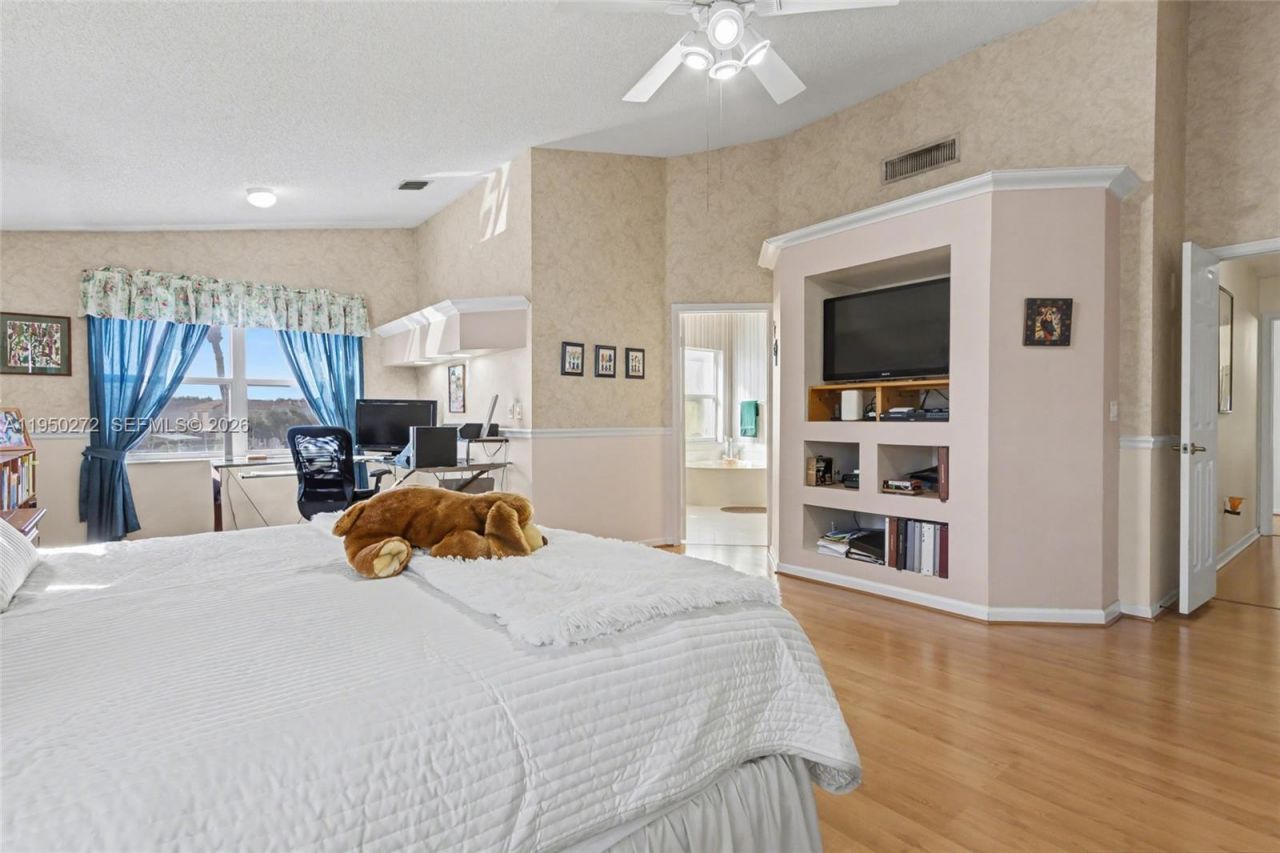 15842 NW 10th St, Pembroke Pines, FL 33028 Photo