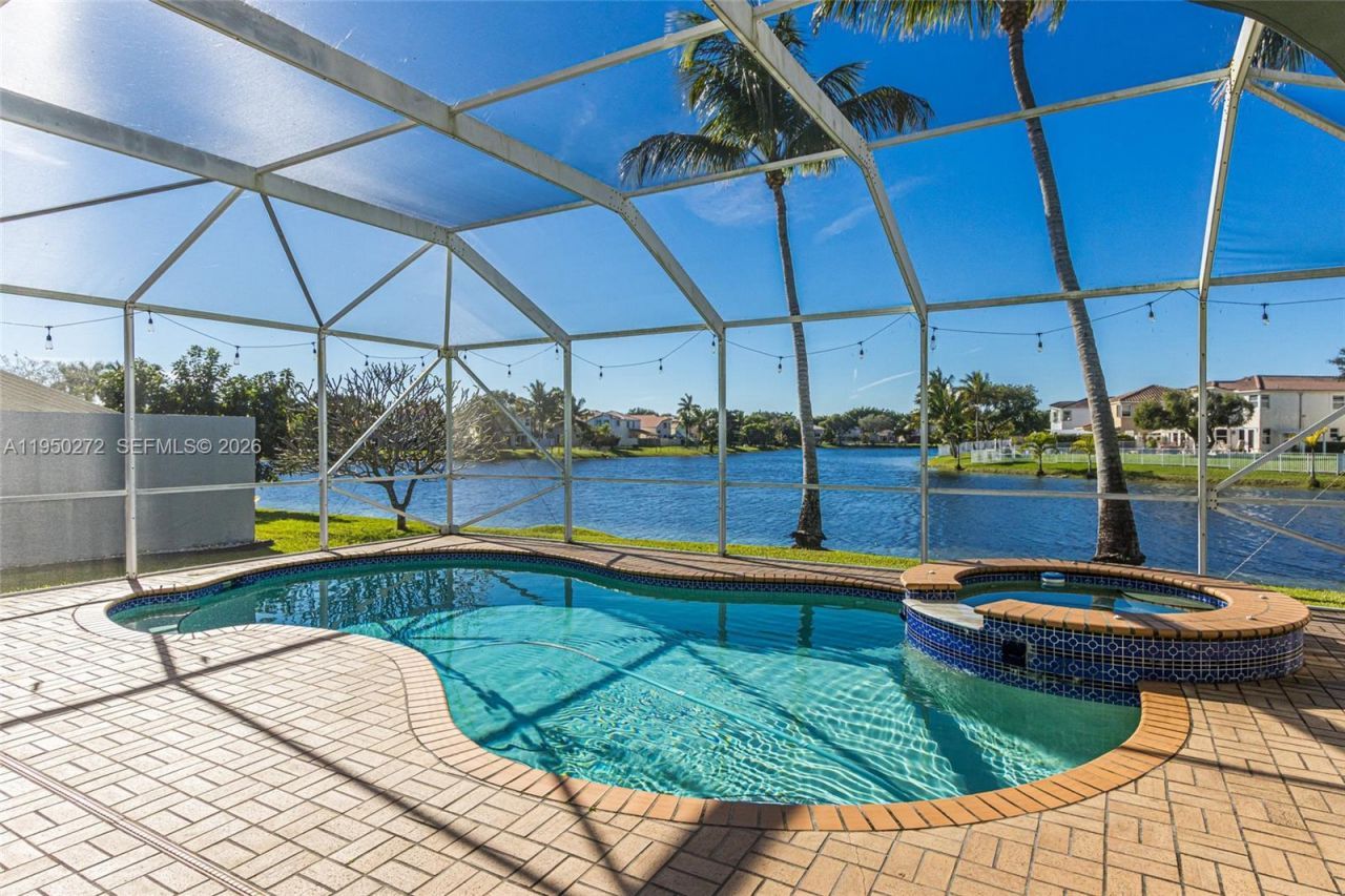 15842 NW 10th St, Pembroke Pines, FL 33028 Photo