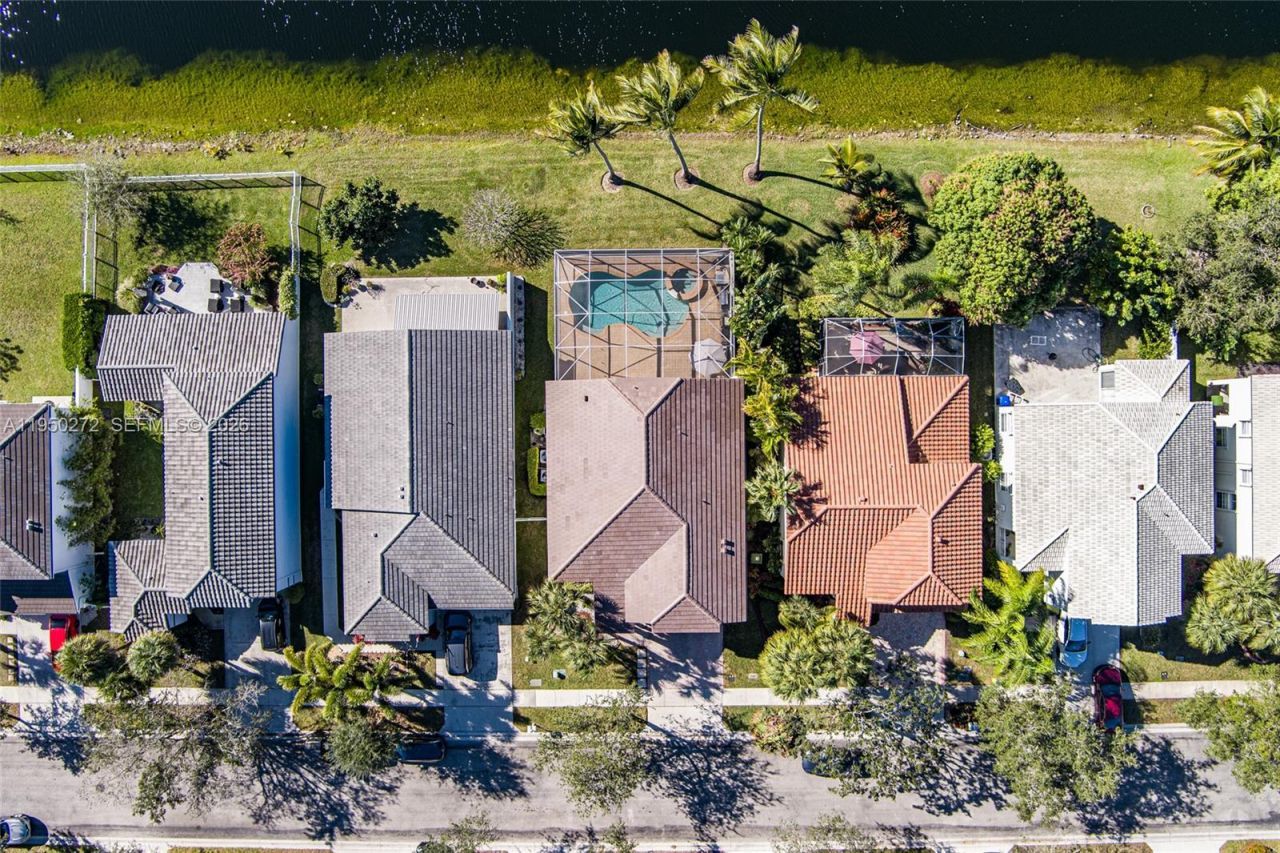 15842 NW 10th St, Pembroke Pines, FL 33028 Photo