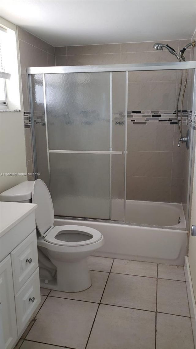 950 Hillcrest Dr, Unit 207, Hollywood, FL 33021 Photo