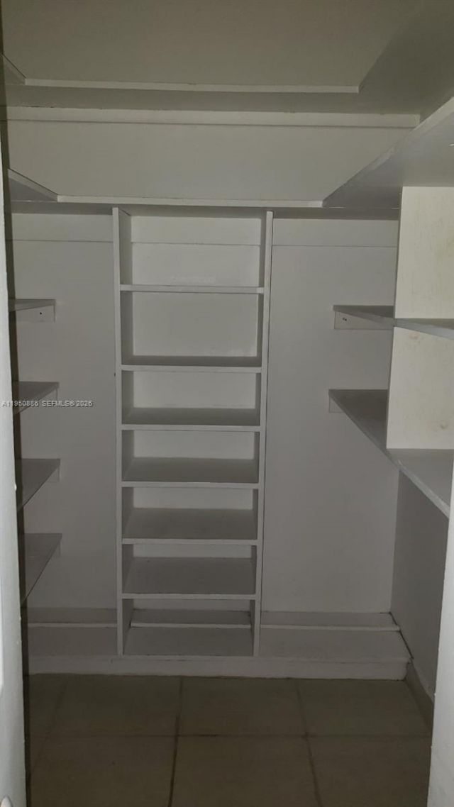 950 Hillcrest Dr, Unit 207, Hollywood, FL 33021 Photo