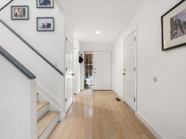 23 Waters Edge, Chappaqua, NY 10514