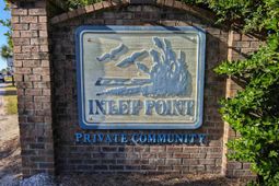 647 Norris Dr. photo 4