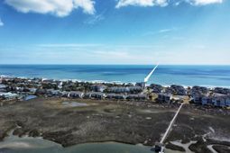 647 Norris Dr. photo 4