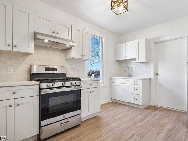 60 Union Ave, Nutley, NJ 07110