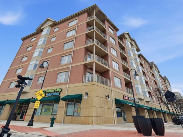 9670 Franklin Avenue, Unit 411, Franklin Park, IL 60131