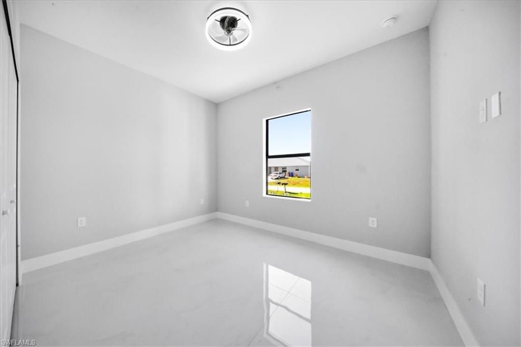 121-123 Jenna Ave S, Lehigh Acres, FL 33973 Photo