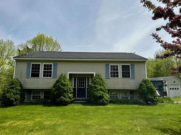 10 Morrow Hill Road, Searsmont, ME 04973