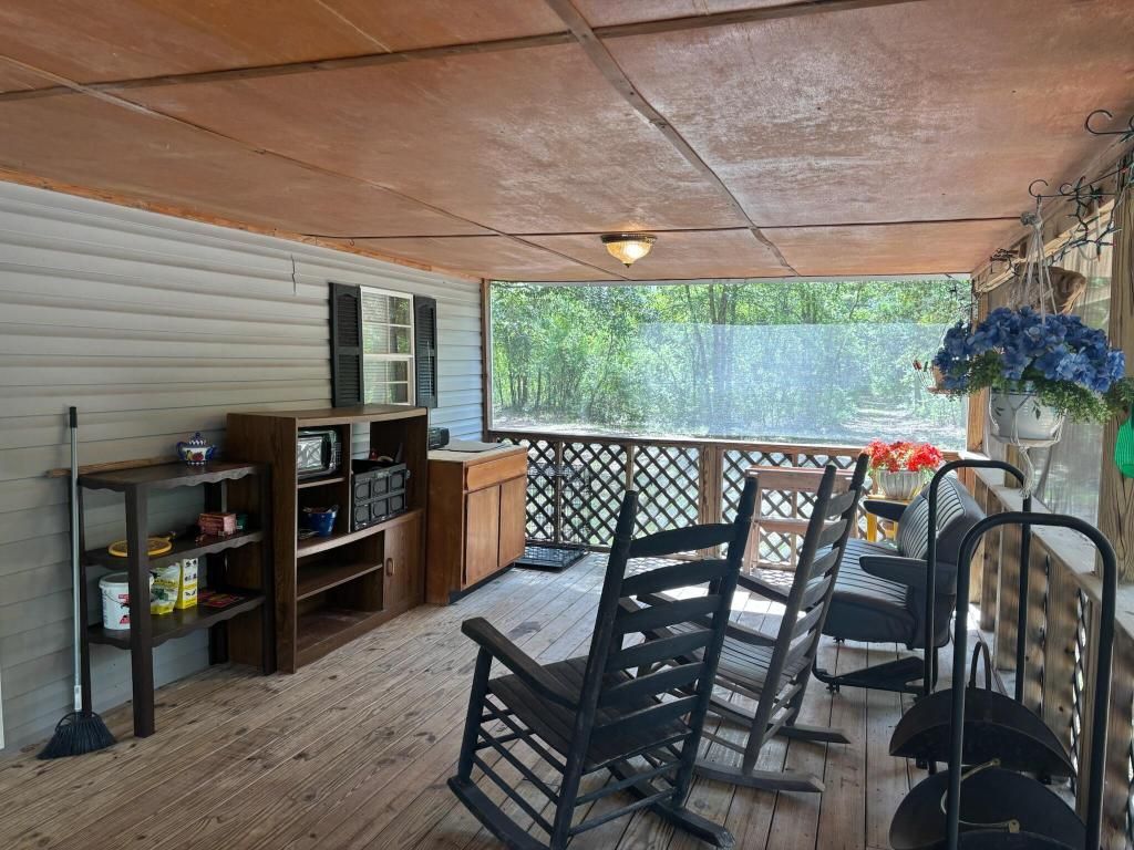 423 NW Bright Lake Court, White Springs, FL 32096 Photo