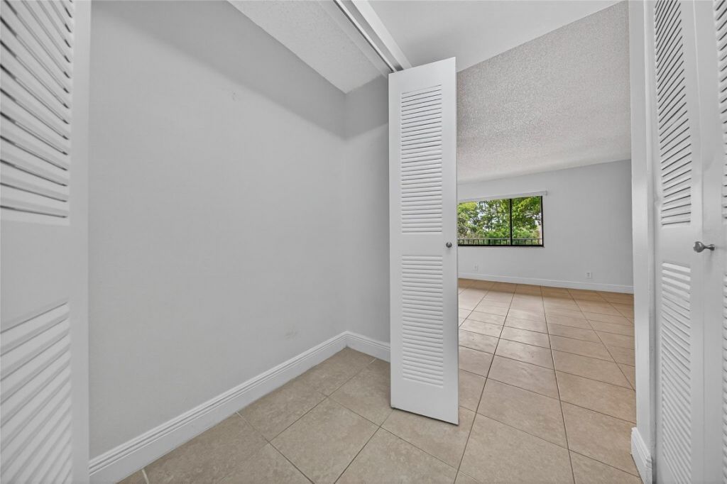 913 Meadows Circle, Unit 913, Boynton Beach, FL 33436 Photo