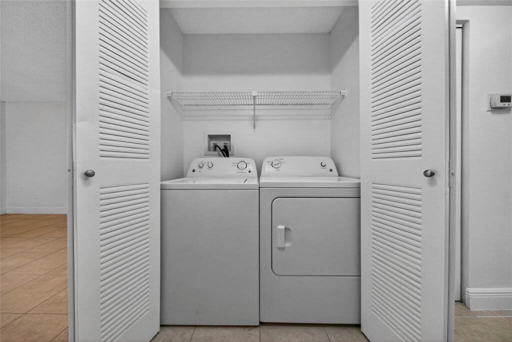 913 Meadows Circle, Unit 913, Boynton Beach, FL 33436 Photo