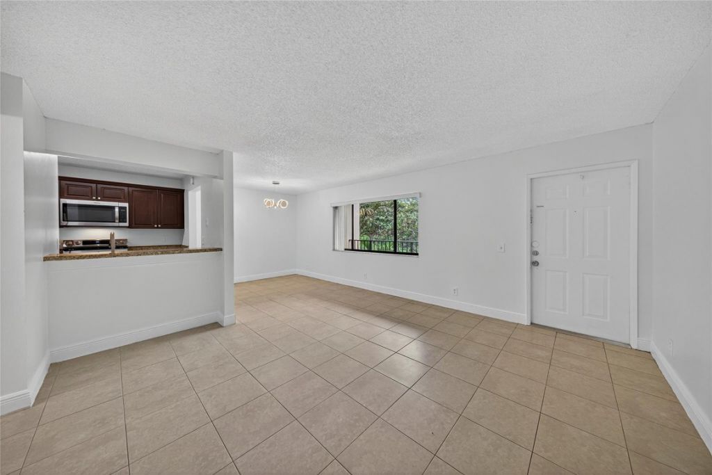 913 Meadows Circle, Unit 913, Boynton Beach, FL 33436 Photo