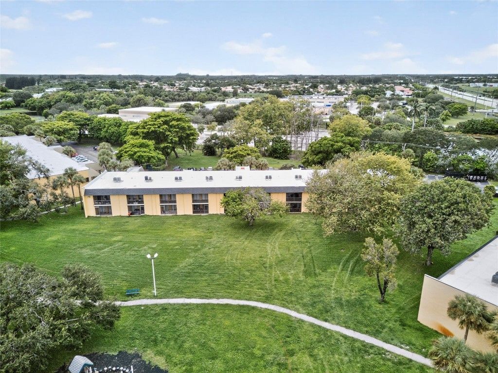 913 Meadows Circle, Unit 913, Boynton Beach, FL 33436 Photo