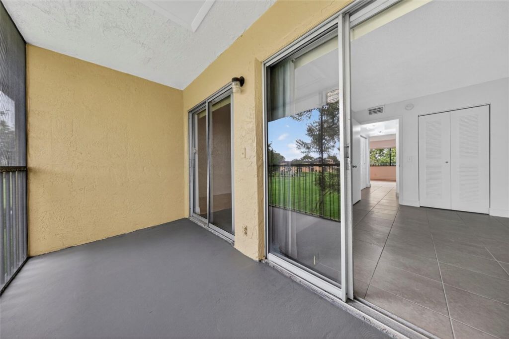 913 Meadows Circle, Unit 913, Boynton Beach, FL 33436 Photo