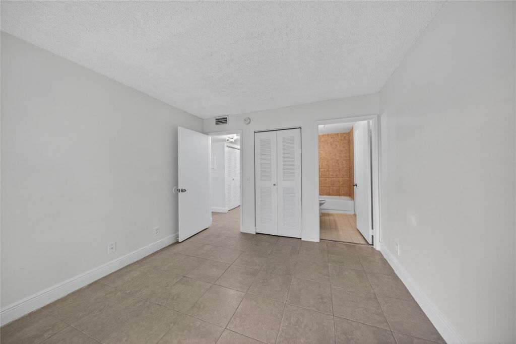 913 Meadows Circle, Unit 913, Boynton Beach, FL 33436 Photo