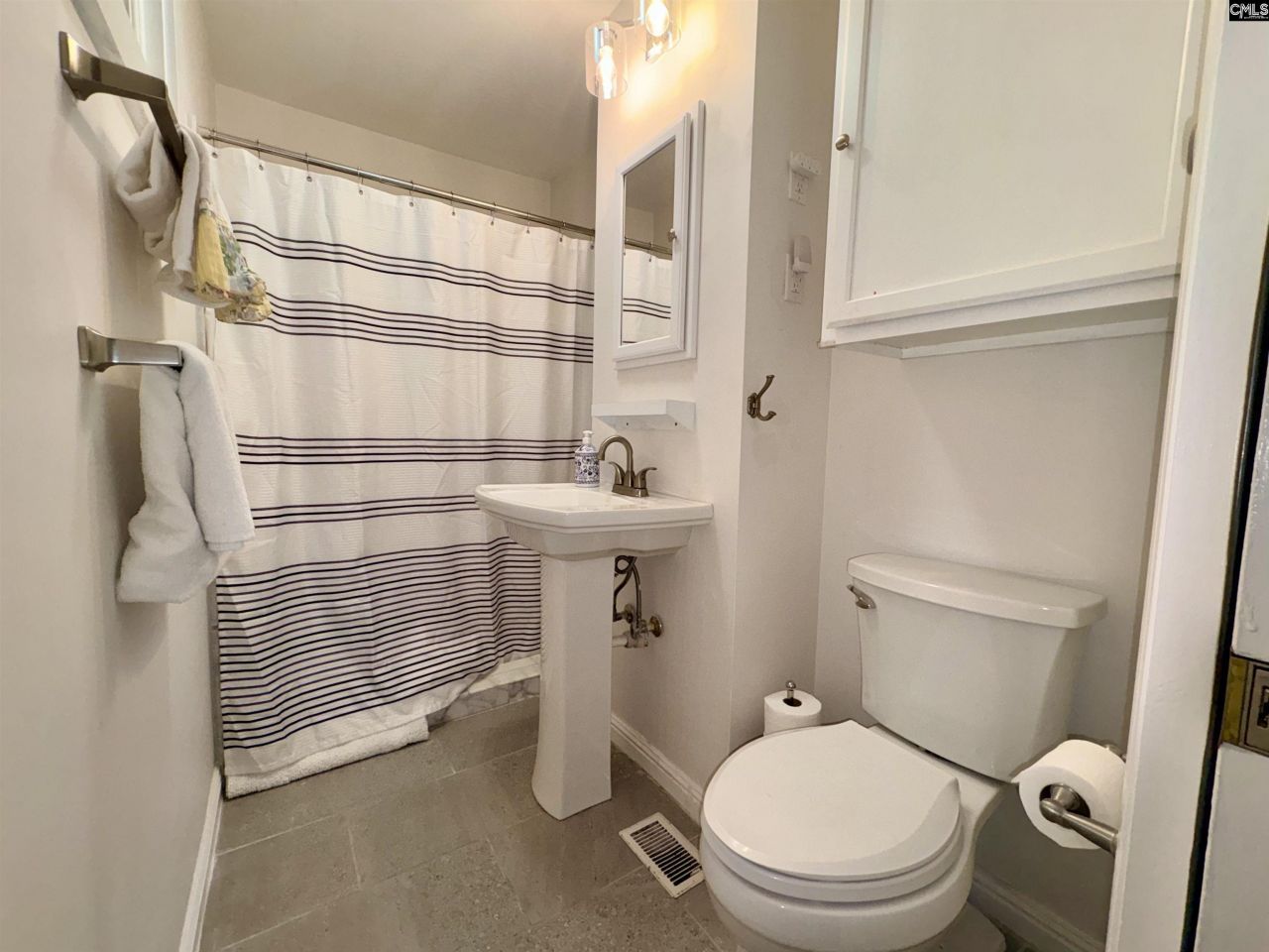 1207 Chevis Street  Photo 24