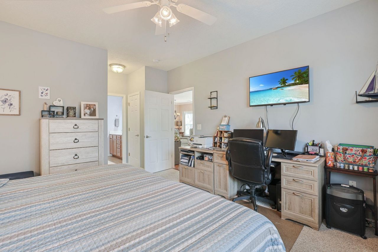 401 Mahogany Dr. Photo 11